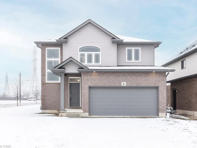 6 Laurent Avenue, Welland, ON, L3B 0E2
