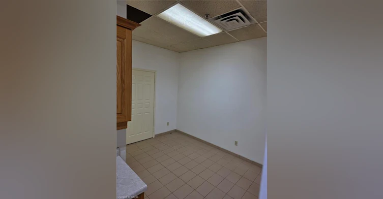 135 Logan Avenue, Toronto, ON, M4M 2M9 - 15