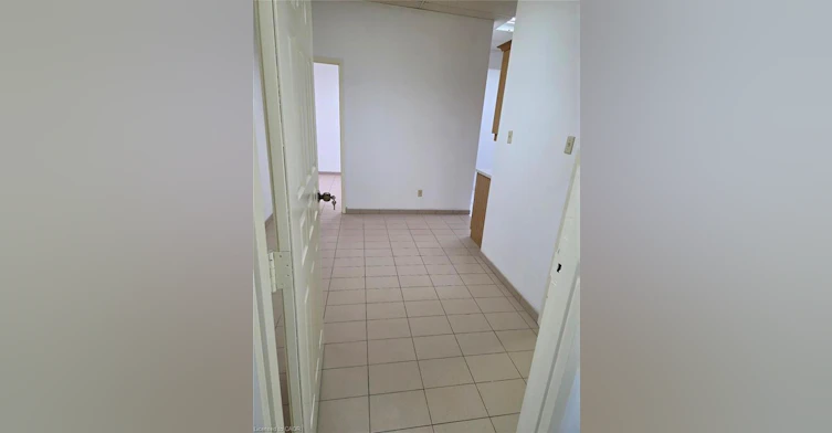 135 Logan Avenue, Toronto, ON, M4M 2M9 - 22