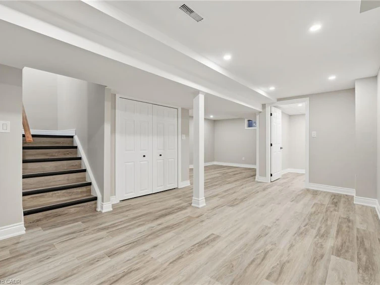 55 Ventura Drive, Hamilton, ON, L8J 1W5 - 39
