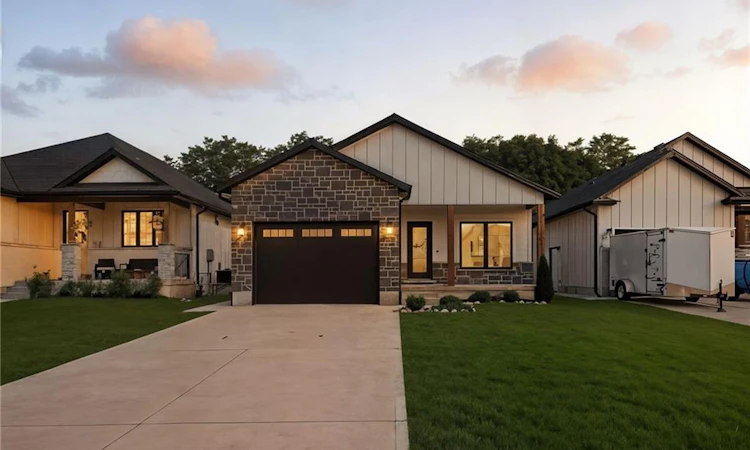 7 Macneil Court