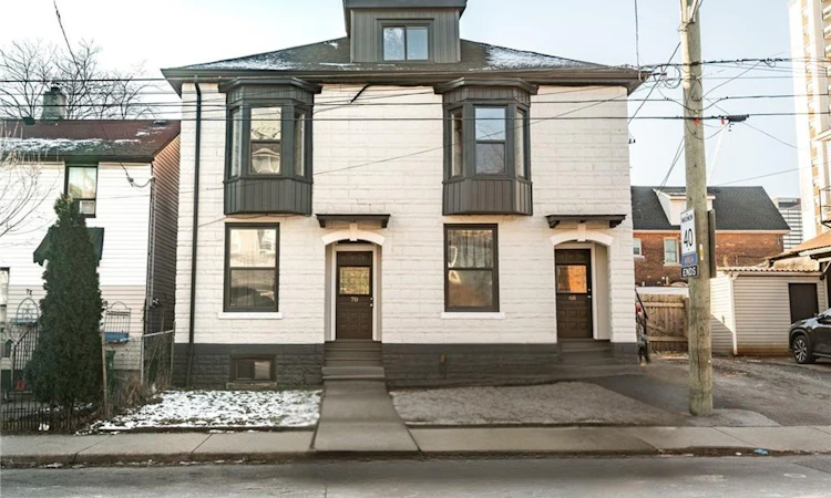 68-70 Robert Street