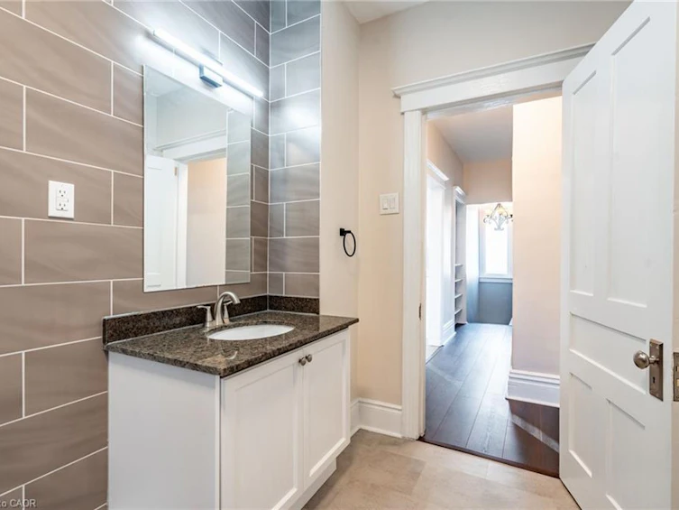 68-70 Robert Street, Hamilton, ON, L8L 2P3 - 22