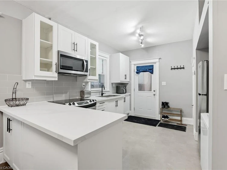 68-70 Robert Street, Hamilton, ON, L8L 2P3 - 34