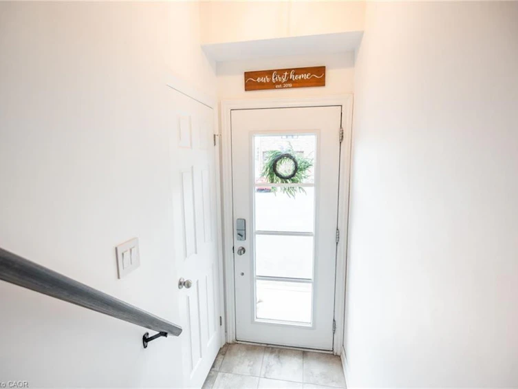 45-219 Dundas Street E, Hamilton, ON, L8B 1V9 - 4