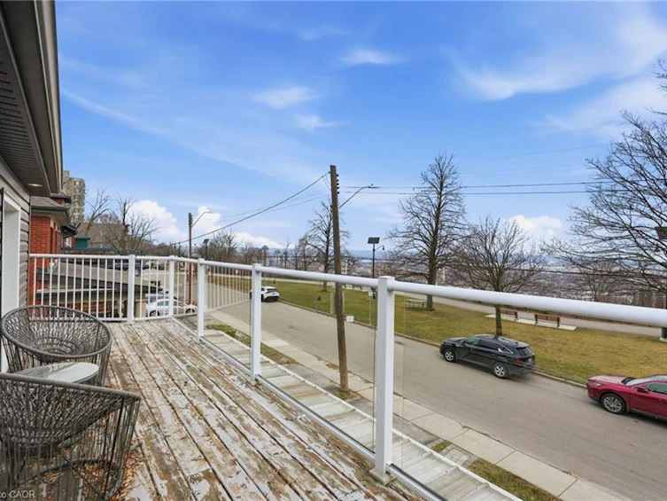 232 Mountain Park Avenue, Hamilton, ON, L8V 1A3 - 36