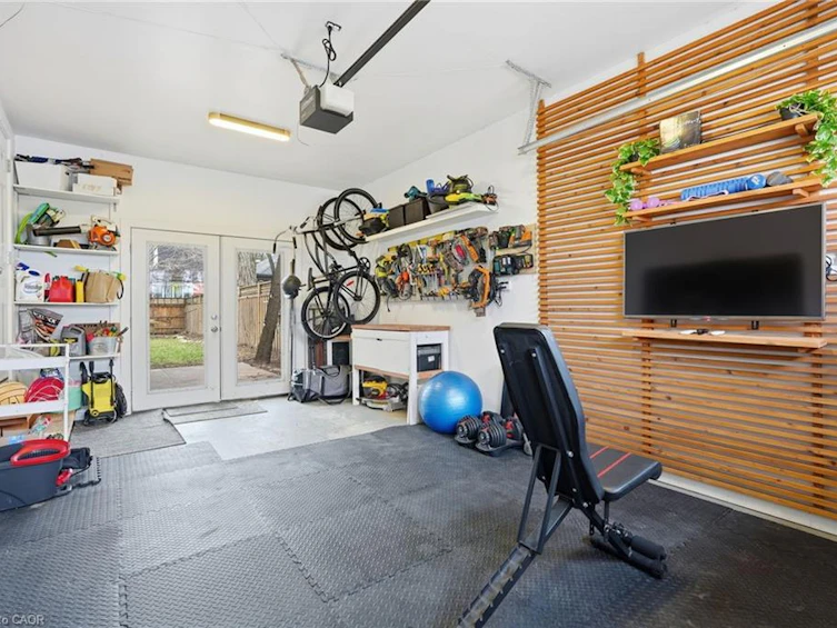 232 Mountain Park Avenue, Hamilton, ON, L8V 1A3 - 37