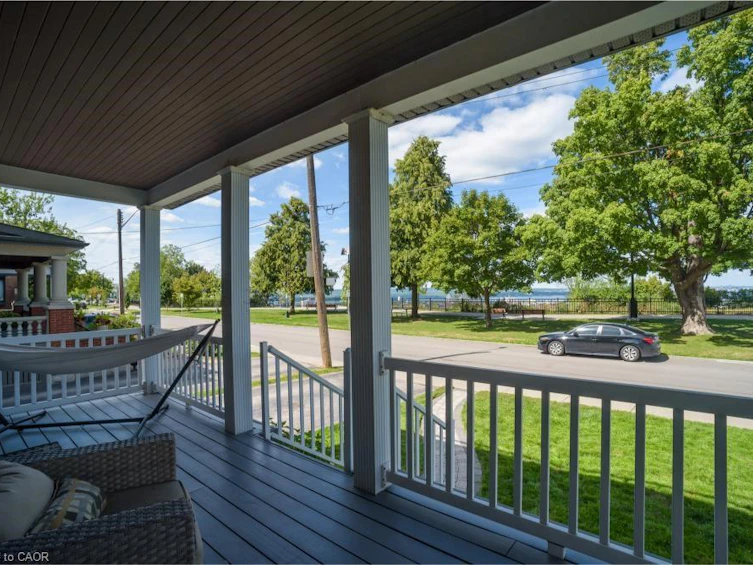 232 Mountain Park Avenue, Hamilton, ON, L8V 1A3 - 8