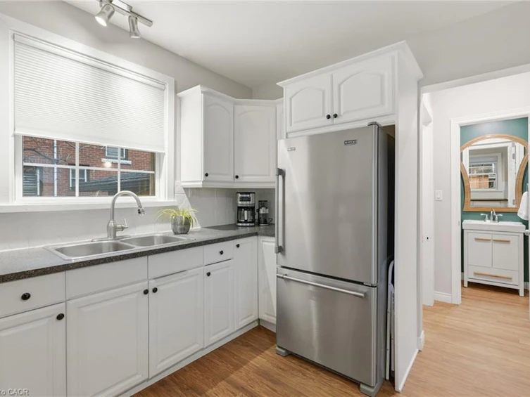 232 Mountain Park Avenue, Hamilton, ON, L8V 1A3 - 19