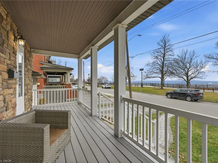 232 Mountain Park Avenue, Hamilton, ON, L8V 1A3 - 7