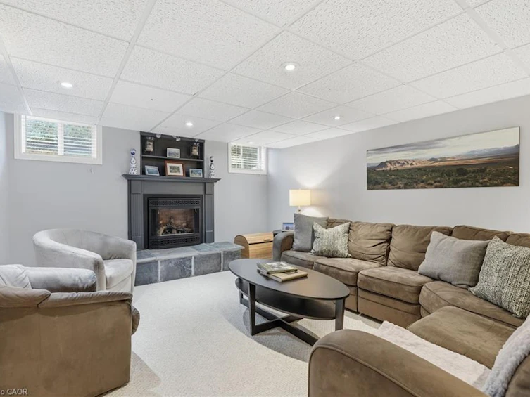 9 Cornelia Court, Hamilton, ON, L8B 0Z9 - 38