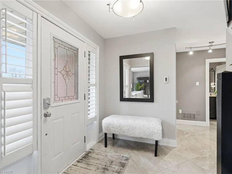 9 Cornelia Court, Hamilton, ON, L8B 0Z9 - 4