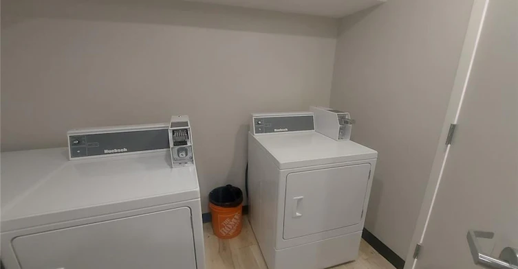 9-181 King Street E, Kitchener, ON, N2G 2K8 - 8