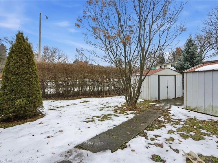 16 Alison Avenue, Cambridge, ON, N1R 1M9 - 43