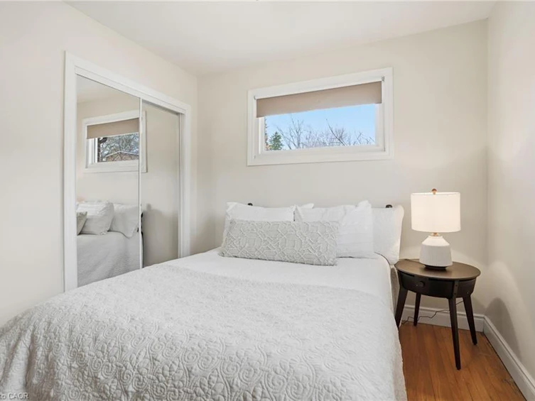 16 Alison Avenue, Cambridge, ON, N1R 1M9 - 18