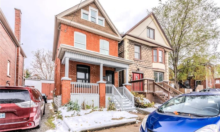 49 Myrtle Avenue