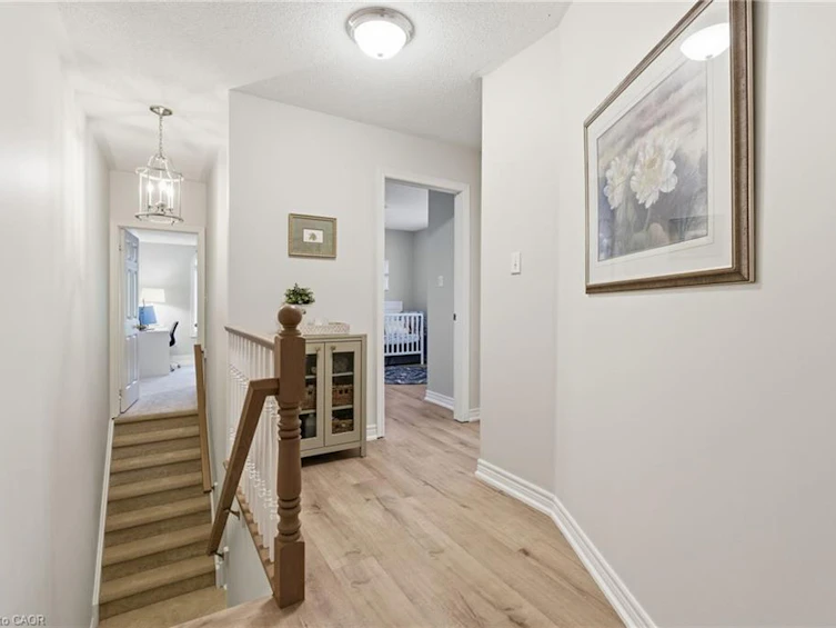 9 Slater Court, Hamilton, ON, L8B 0K8 - 16