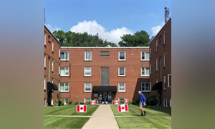 16-1351 Lakeshore Road
