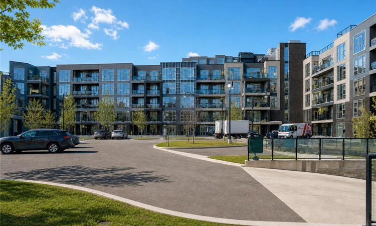 205-10 Concord Place