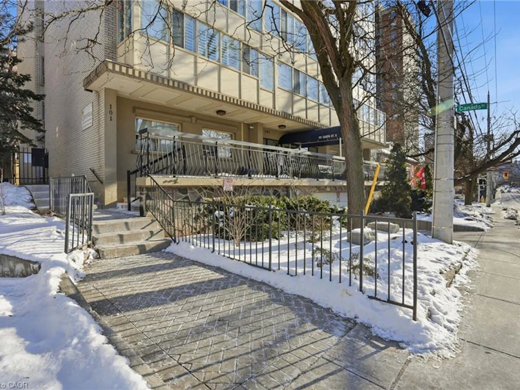 804-101 Queen Street S, Hamilton, ON, L8P 3R9 - 2