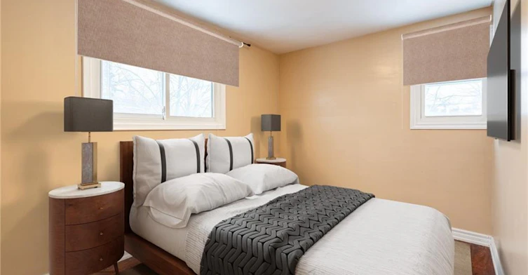 Upper-249 West 5th Street, Hamilton, ON, L9C 3N8