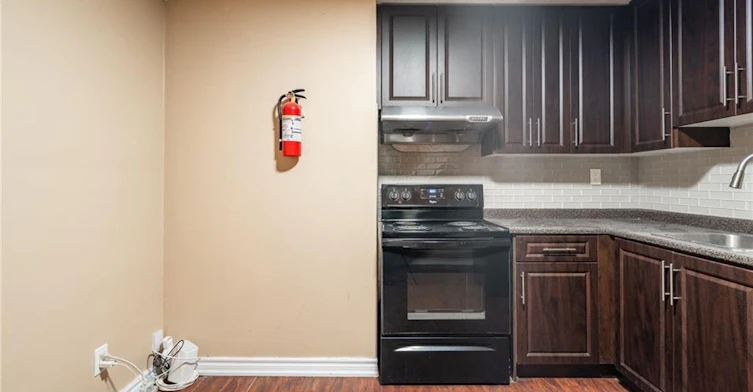 Upper-249 West 5th Street, Hamilton, ON, L9C 3N8 - 9