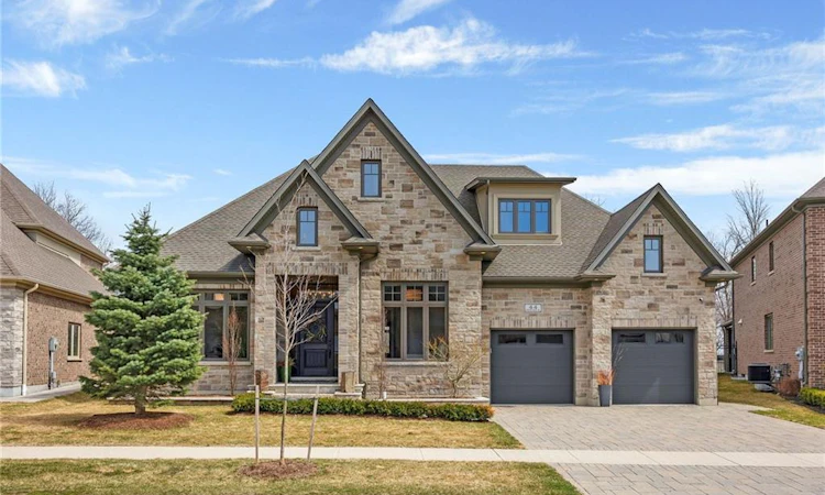 44 Pioneer Ridge Drive
