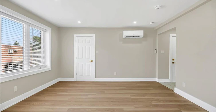 Upper 1-1466 Main Street E, Hamilton, ON, L8K 1C6 - 10