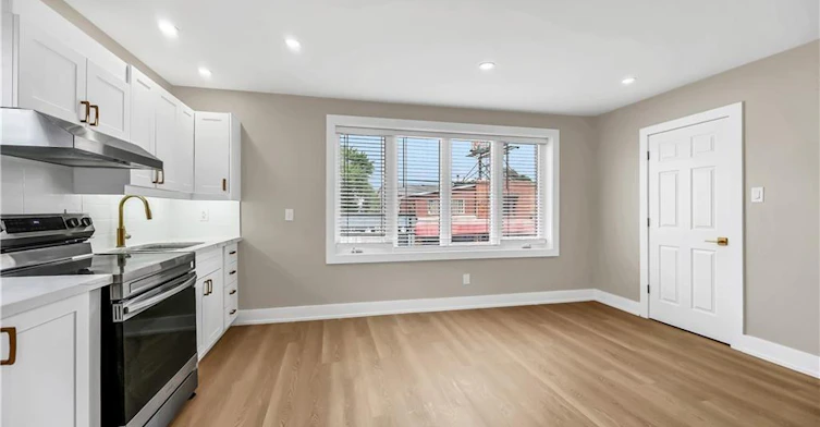 Upper 1-1466 Main Street E, Hamilton, ON, L8K 1C6 - 4