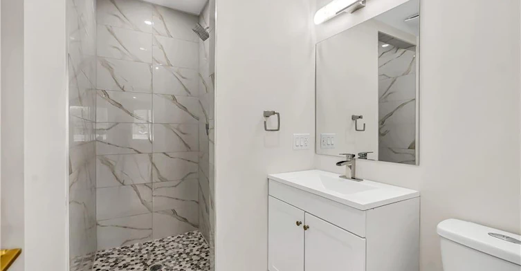 Upper 1-1466 Main Street E, Hamilton, ON, L8K 1C6 - 6