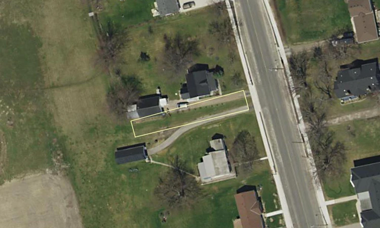 BLK B PL88 Erie Avenue N