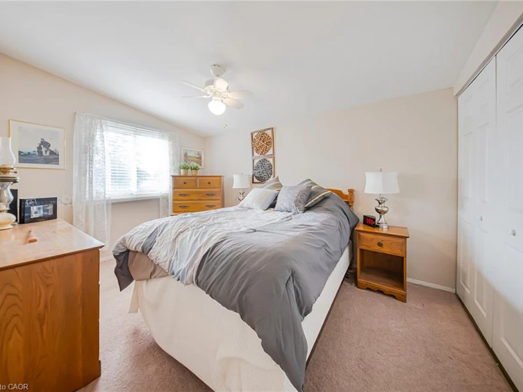 23 Coral Drive, Hamilton, ON, L8V 2N4 - 18