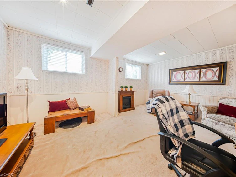 23 Coral Drive, Hamilton, ON, L8V 2N4 - 29