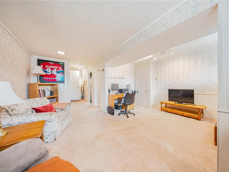 23 Coral Drive, Hamilton, ON, L8V 2N4 - 27