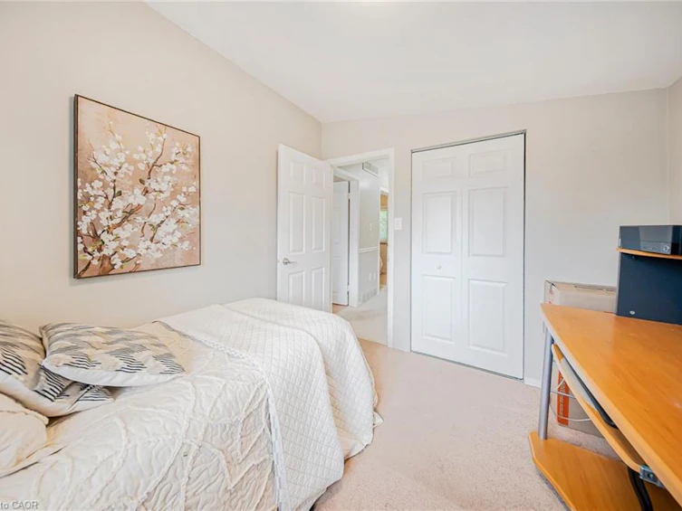 23 Coral Drive, Hamilton, ON, L8V 2N4 - 22