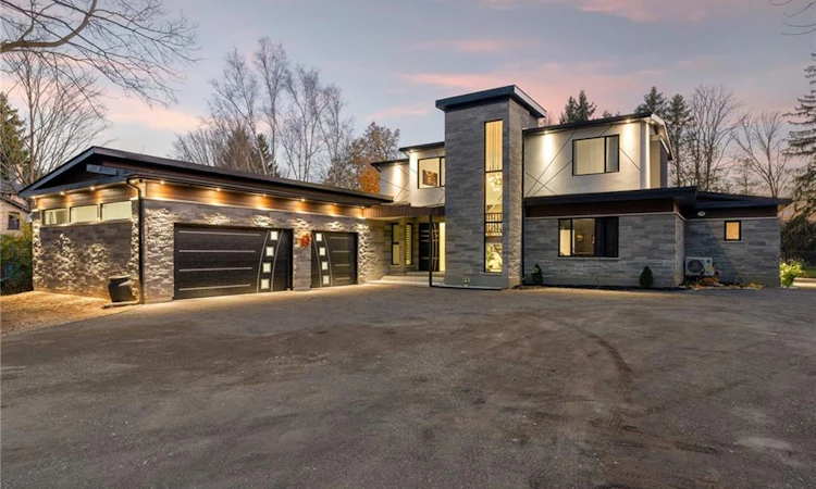 6 Campbell Farm Road