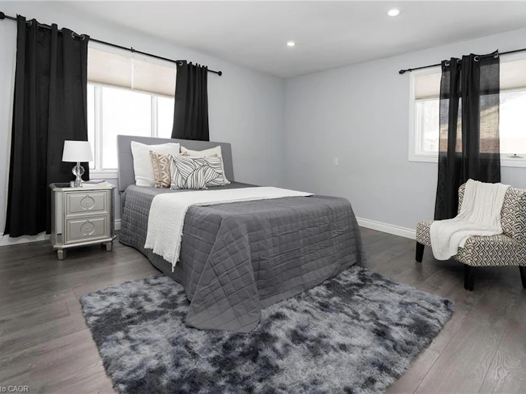2448 Wilson Street W, Hamilton, ON, L0R 1A0 - 9