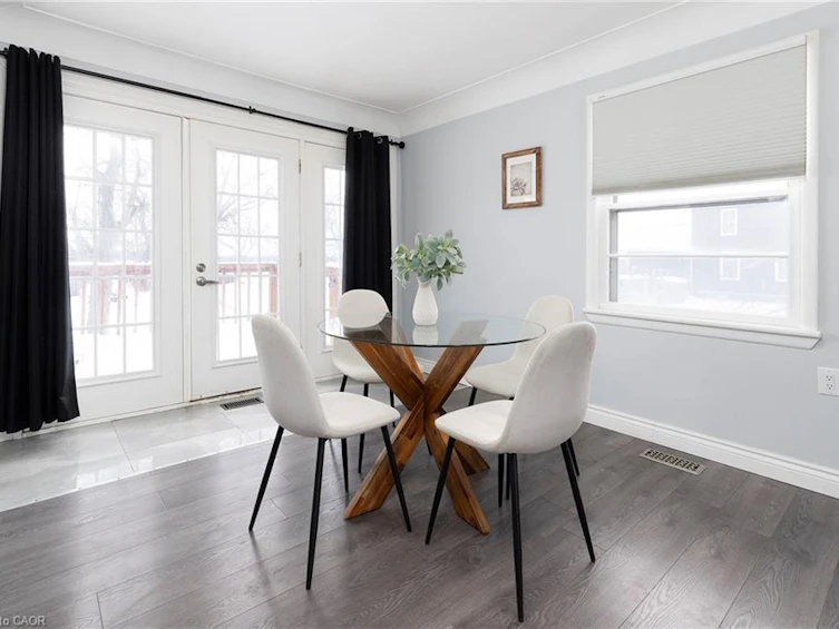 2448 Wilson Street W, Hamilton, ON, L0R 1A0 - 5