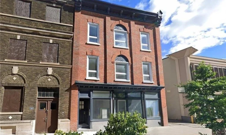 363 Front Street