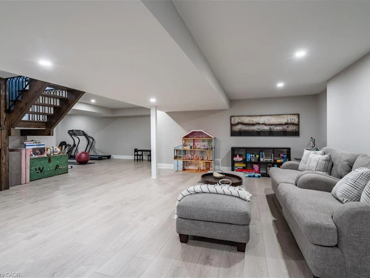 81 Flanders Drive, Hamilton, ON, L8B 0G6 - 34