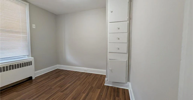 2ND FLOOR-12 East 24th Street, Hamilton, ON, L8V 2X7 - 12