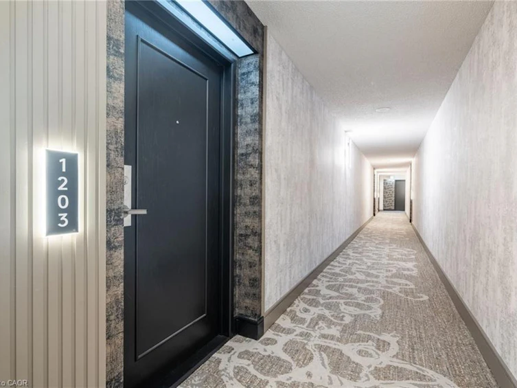 1203-1276 Maple Crossing Boulevard, Burlington, ON, L7S 2J9 - 8