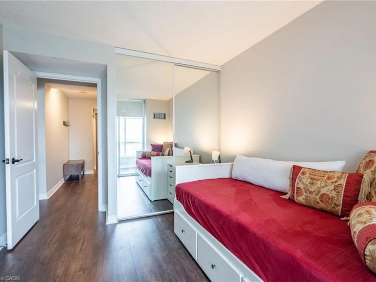 1203-1276 Maple Crossing Boulevard, Burlington, ON, L7S 2J9 - 24