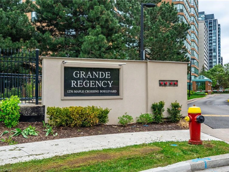 1203-1276 Maple Crossing Boulevard, Burlington, ON, L7S 2J9 - 2