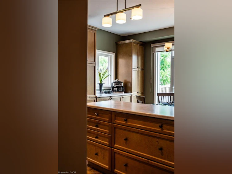 4670 Huffman Road, Burlington, ON, L7M 0G5 - 5