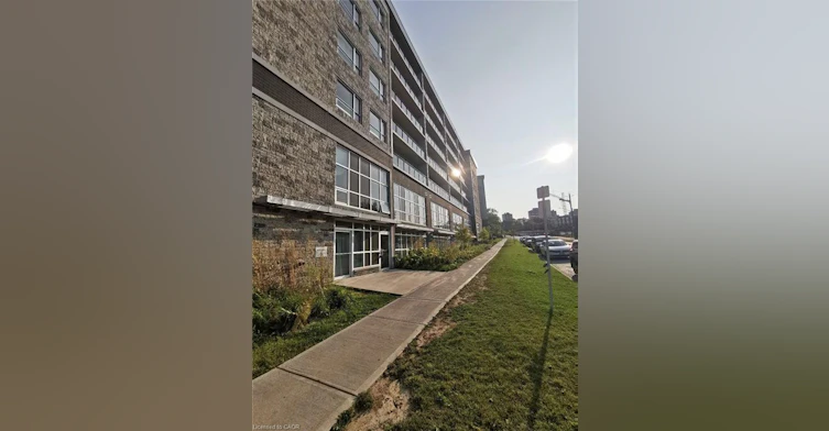 G502-275 Larch Street, Waterloo, ON, N2L 3R2 - 4