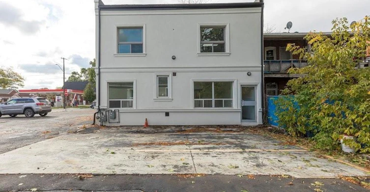 2-1327 Main Street E, Hamilton, ON, L8K 1B4 - 5