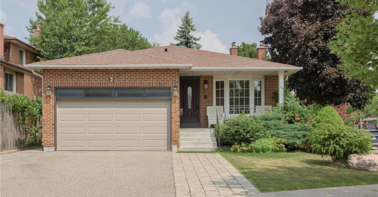 3 Pottery Crescent, Brampton, ON, L6S 3S2
