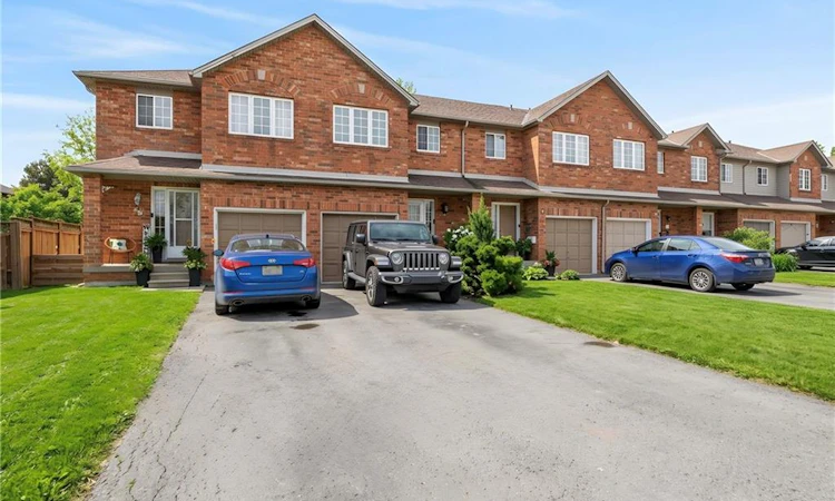 29-10 Cadham Boulevard