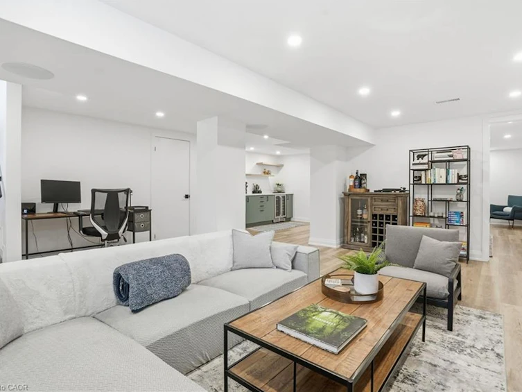 2347 Sharron Street, Burlington, ON, L7R 1W8 - 24